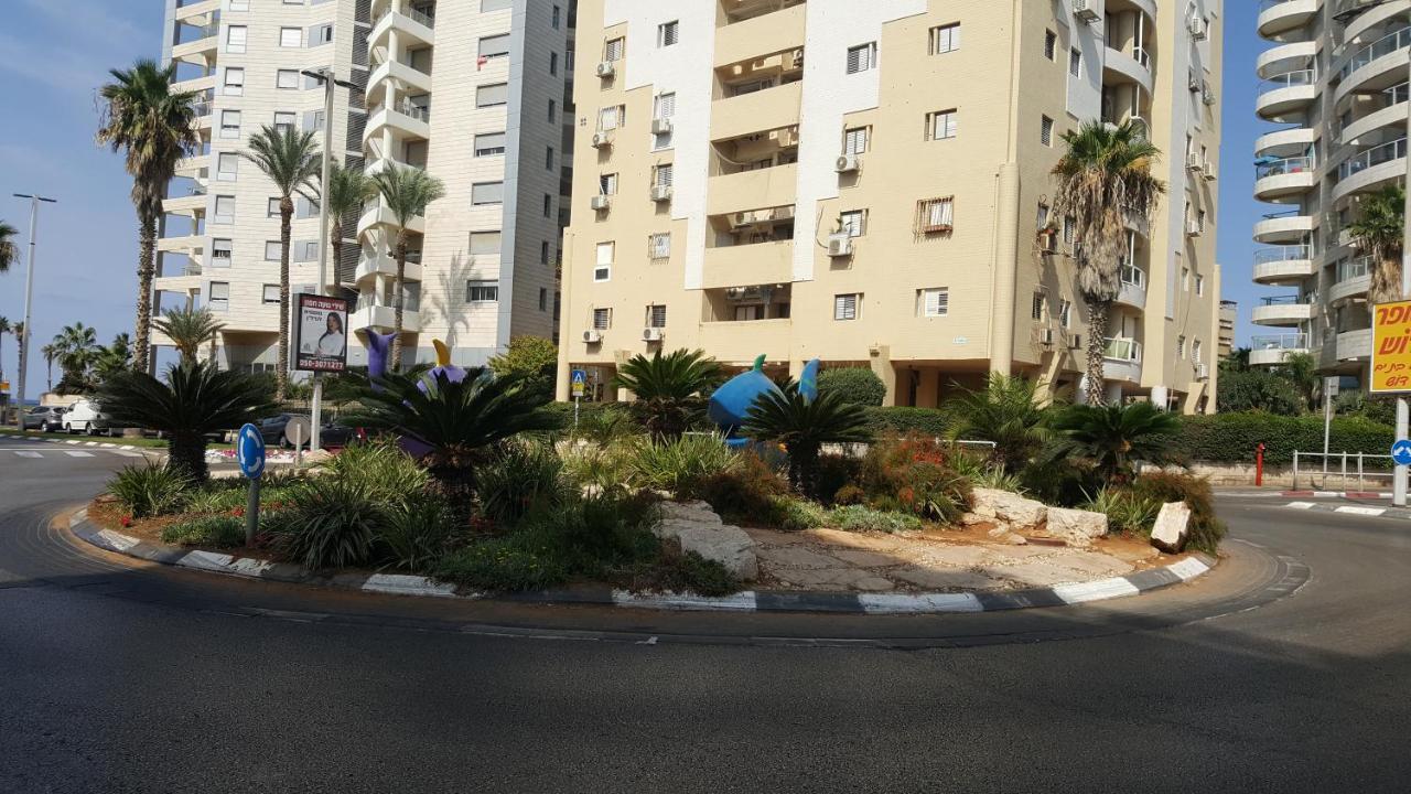 Apartamento Beutifull View Of Batyam Bat Yam Exterior foto